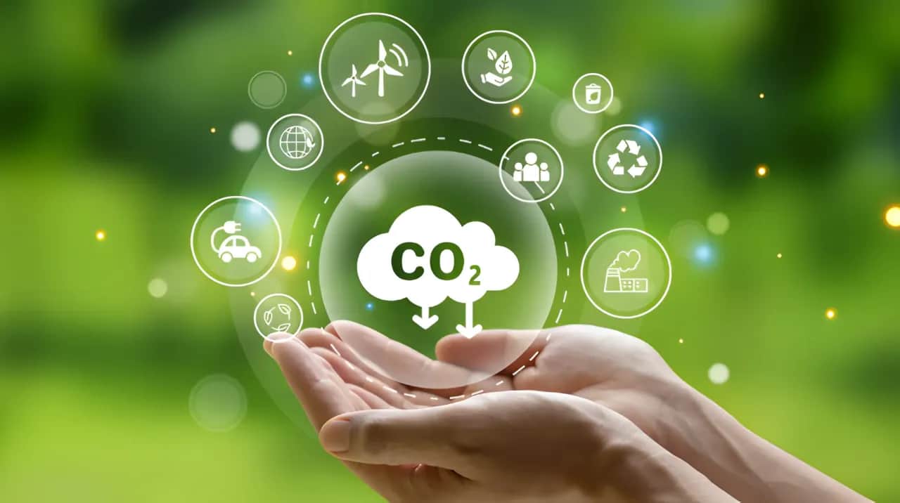 Jak obliczyć emisje CO2 w firmie? Krok po kroku z KOBiZE