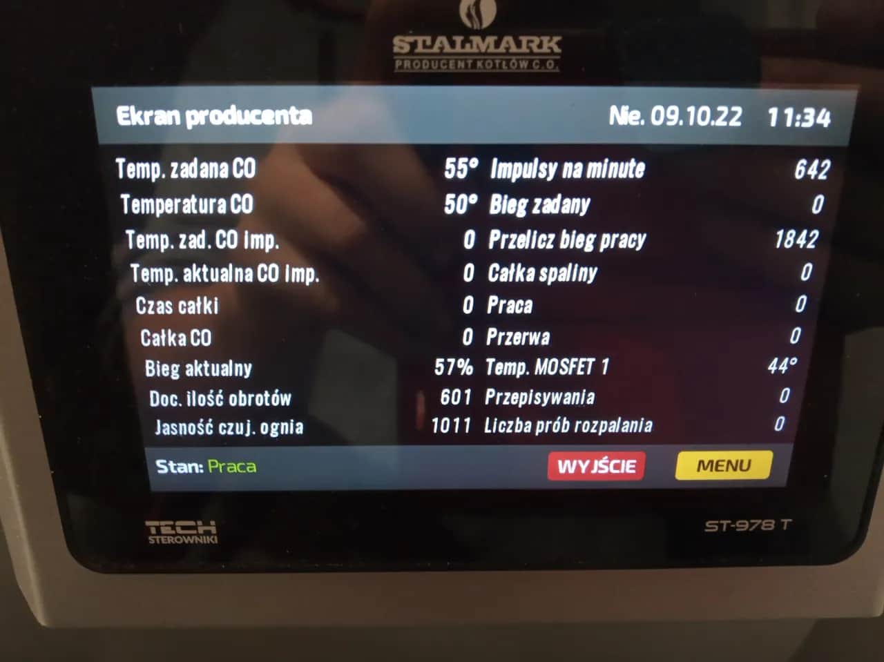 Piec na pellet: Jaka temperatura na grzejniki? Oszczędzaj i grzej!